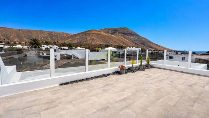 Image No.8-3 Bed Villa for sale