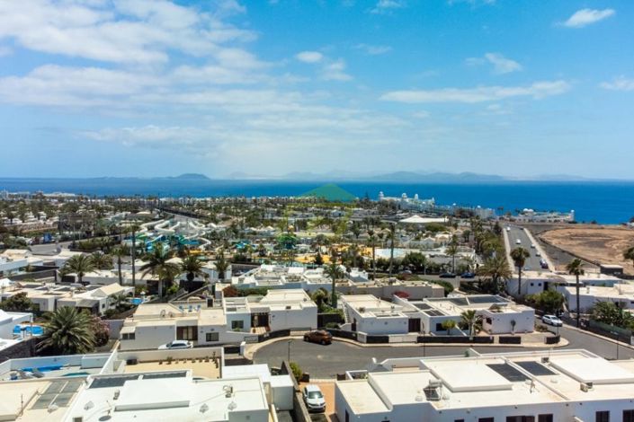 Image No.17-5 Bed Villa for sale