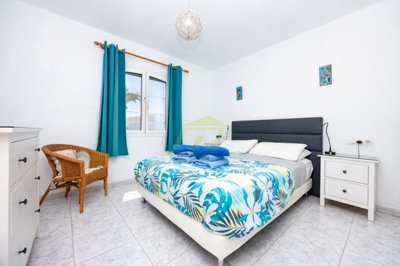 Ground floor 2 bedroom property with pool views