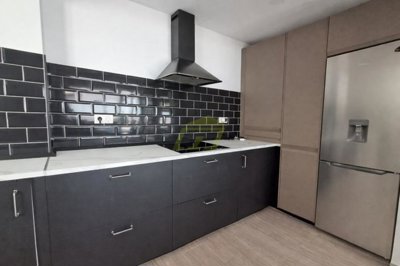 Immaculate fully renovated bungalow in excellent location