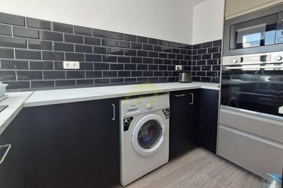 Immaculate fully renovated bungalow in excellent location