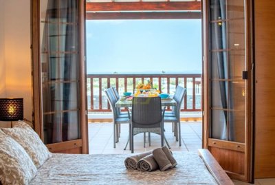 Luxury semidetached villa with sea views in Playa Blanca