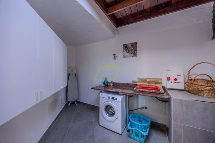 Image No.26-12 Bed Villa for sale