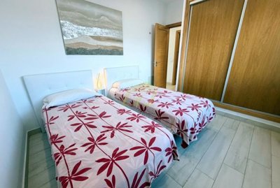 Beautifully presented villa with stunning mountain views in Playa Blanca