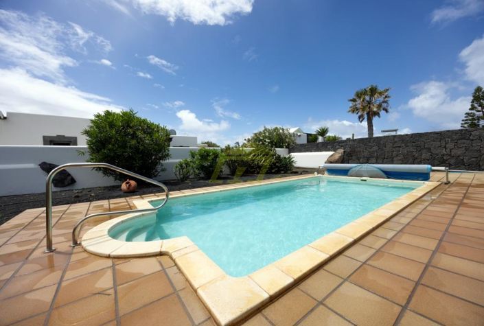 Image No.16-2 Bed Villa for sale