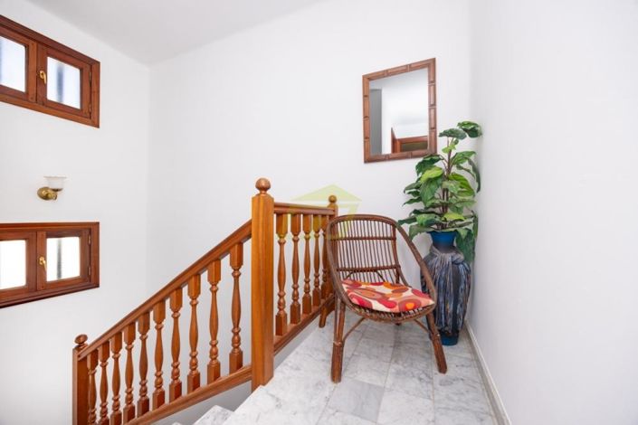 Image No.12-3 Bed Villa for sale