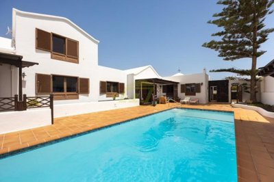 1 - La Concha, Villa