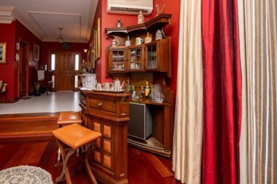 Luxury 5 bed villa with external apartment and private pool in El Cable