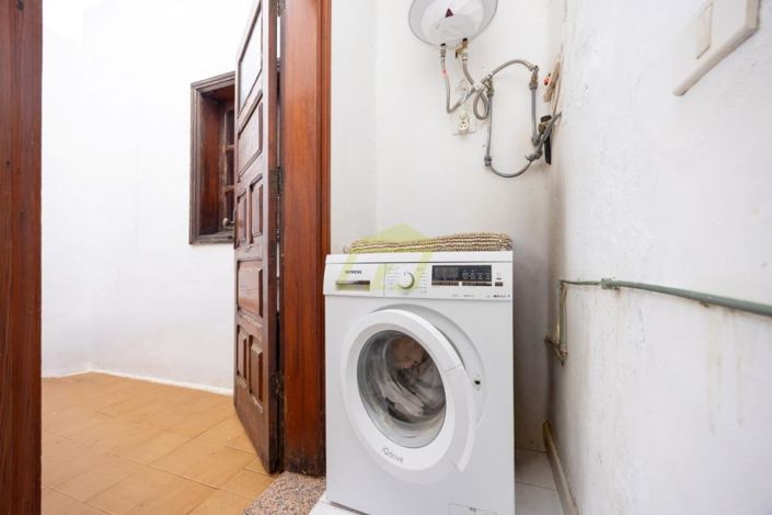 Image No.12-4 Bed Villa for sale