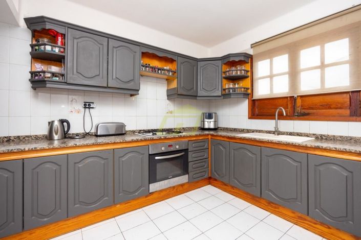 Image No.3-4 Bed Villa for sale