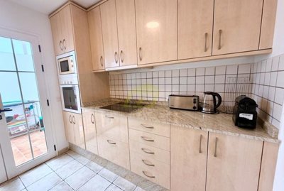 Fantastic 4 bedroom villa with sea views in Playa Blanca