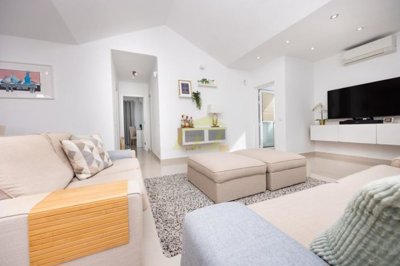 Beautifully Refurbished Detached Bungalow in Puerto del Carmen