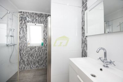 Beautifully Refurbished Detached Bungalow in Puerto del Carmen