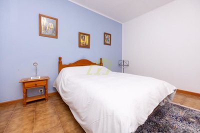 4 bedroom rural property with annex, garage, and 7,987 m² of land in a peaceful setting