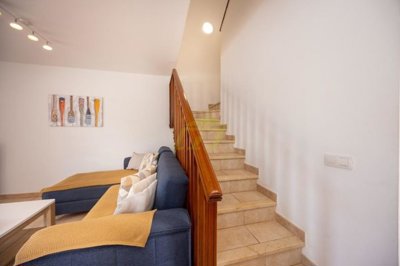 3 bedroom 3 bathroom villa with private pool and close to the beach.