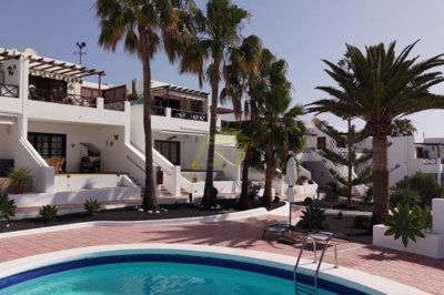 Stunning renovated 2 bedroom apartment with sea views in Puerto del Carmen