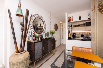 Stunning renovated 2 bedroom apartment with sea views in Puerto del Carmen