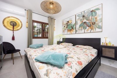 Stunning renovated 2 bedroom apartment with sea views in Puerto del Carmen