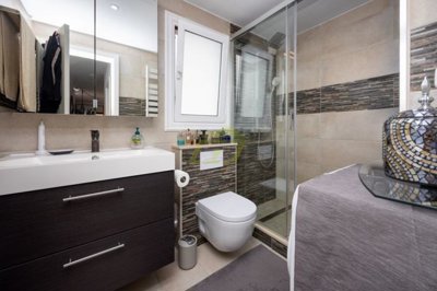 Stunning renovated 2 bedroom apartment with sea views in Puerto del Carmen