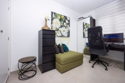 Stunning renovated 2 bedroom apartment with sea views in Puerto del Carmen