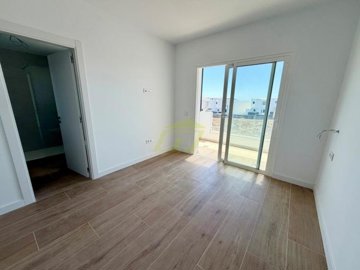 Stunning New Build Villa on a Corner Plot with communal pool in Playa Blanca