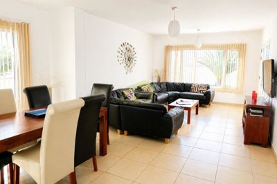 Elegant Two-Storey Villa with Master Suite Terrace and Private Heated Pool in Puerto Calero