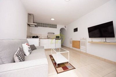 Contemporary One Bedroom with Private Terrace in Puerto del Carmen