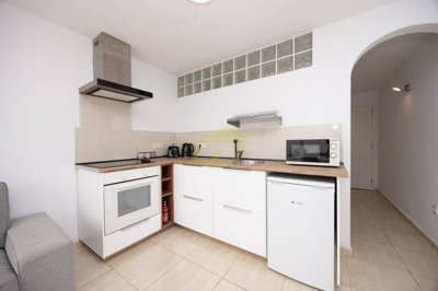 Contemporary One Bedroom with Private Terrace in Puerto del Carmen