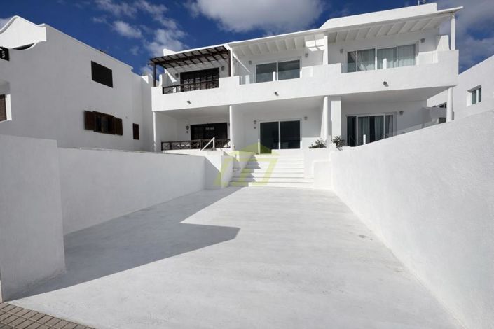 Image No.2-Villa de 3 chambres à vendre à Puerto del Carmen