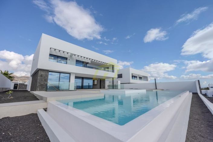 Image No.23-6 Bed Villa for sale