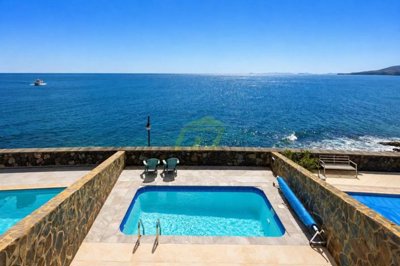 Fully Renovated Luxury Home in Puerto Calero