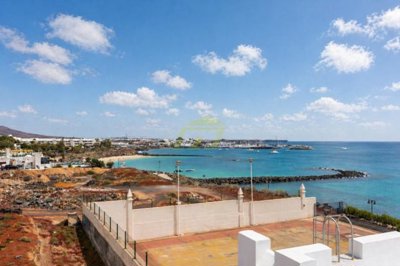 Prime location duplex with rooftop in Playa Blanca for sale