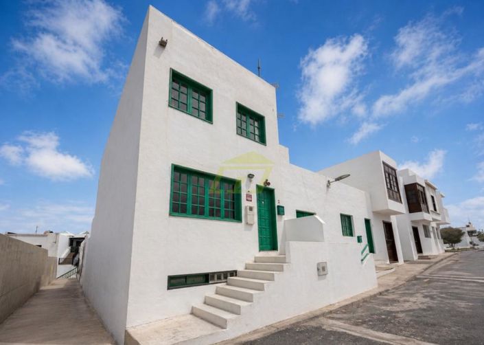 Image No.4-4 Bed Villa for sale