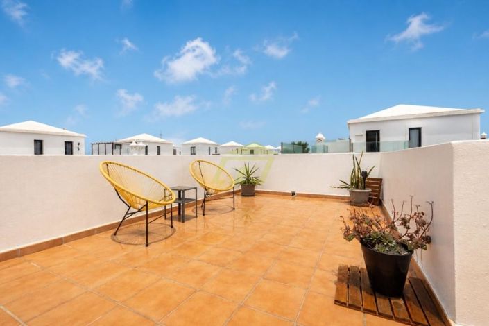 Image No.12-2 Bed Villa for sale