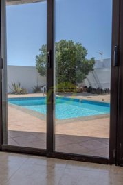 Detached 3-Bedroom villa with private pool and large plot