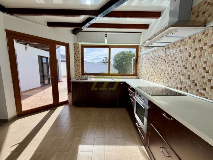 Image No.6-3 Bed Villa for sale