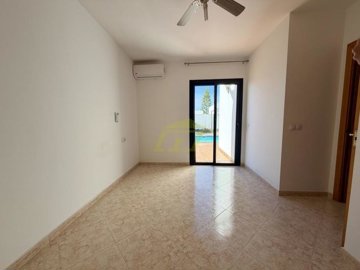 Detached 3-Bedroom villa with private pool and large plot