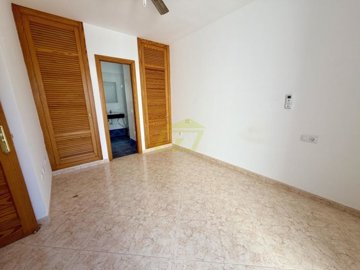 Detached 3-Bedroom villa with private pool and large plot