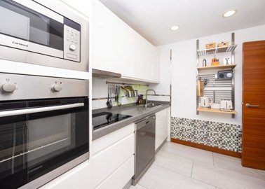 Spacious 4-Bedroom Corner Villa within walking distance to Marina Rubicón
