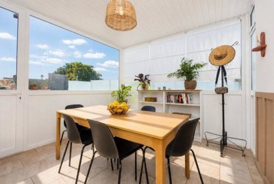 Spacious 4-Bedroom Corner Villa within walking distance to Marina Rubicón