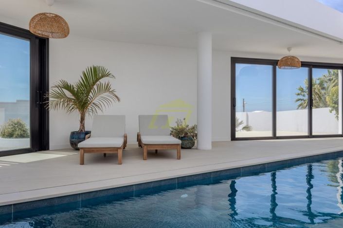 Image No.7-3 Bed Villa for sale
