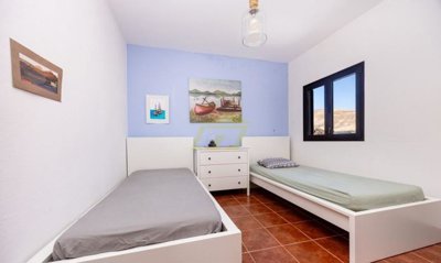 2 bedroom, 2 bathroom rustic finca with amazing views near Arrieta