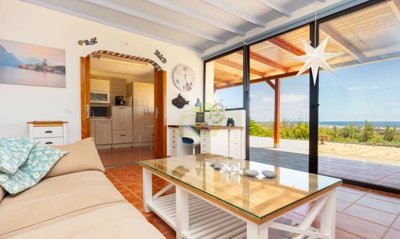 2 bedroom, 2 bathroom rustic finca with amazing views near Arrieta