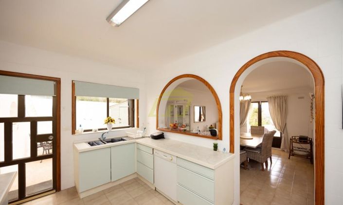 Image No.15-4 Bed Villa for sale