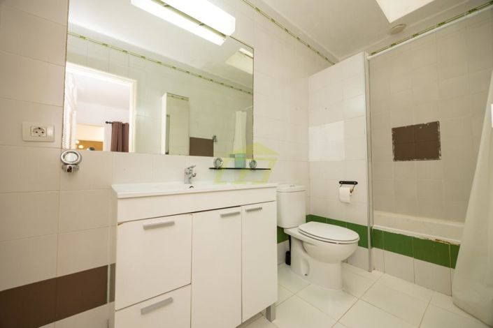 Image No.20-2 Bed Villa for sale