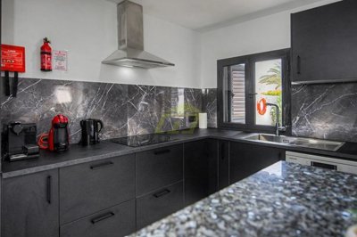 3 bedroom detached villa in Playa Blanca for sale