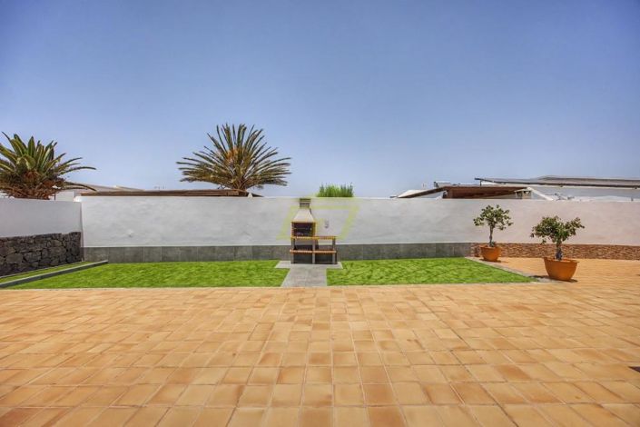 Image No.23-3 Bed Villa for sale