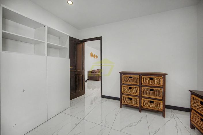 Image No.6-3 Bed Villa for sale