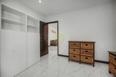 3 bedroom detached villa in Playa Blanca for sale