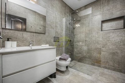 3 bedroom detached villa in Playa Blanca for sale